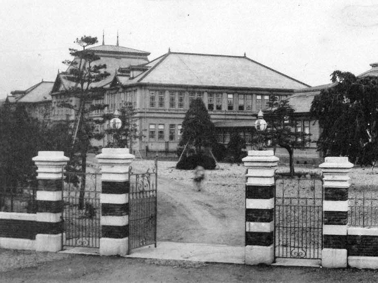 宮城病院旧正門