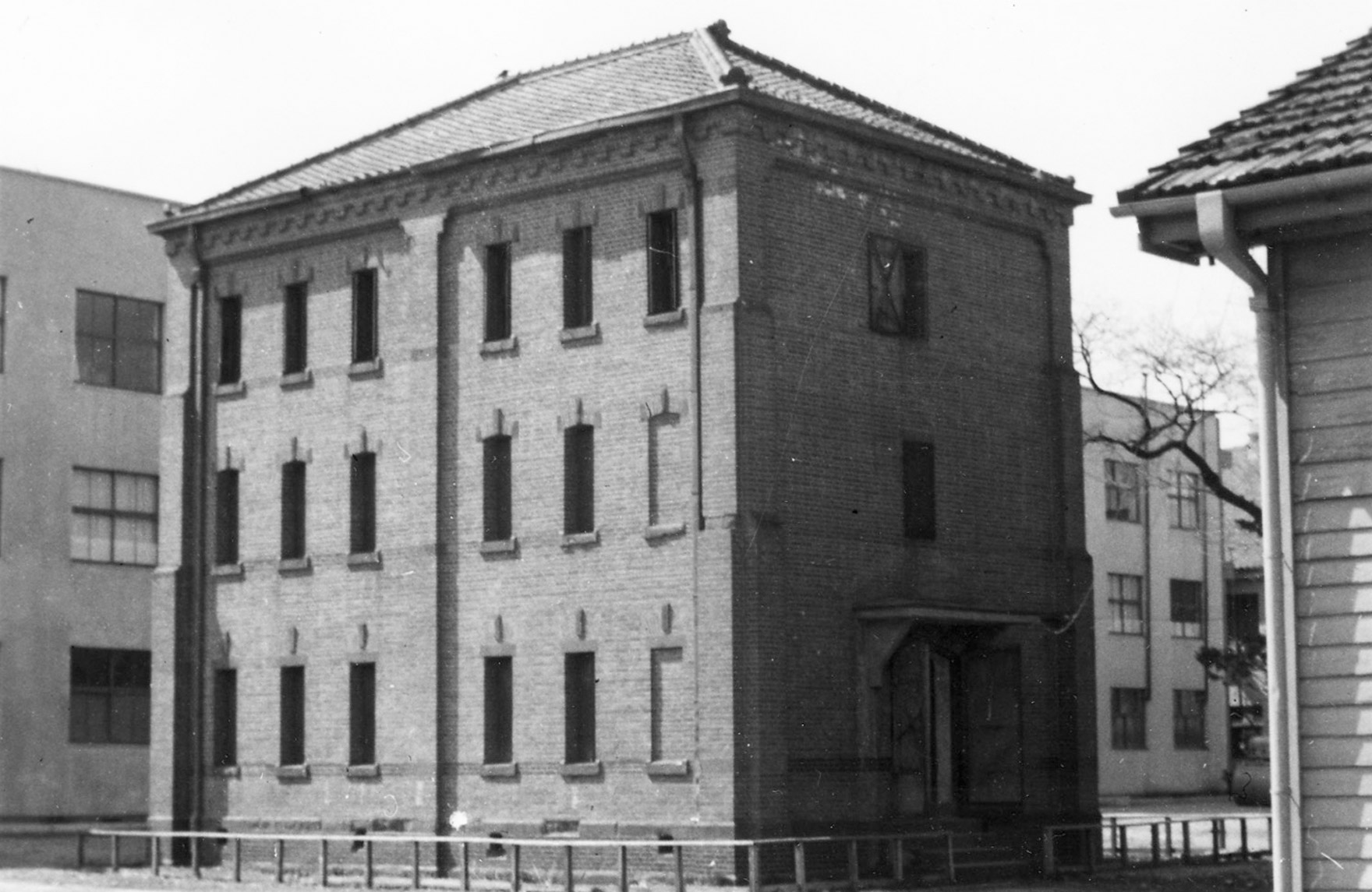 Formerly the library stack for Japan’s Second Senior High School